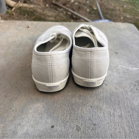 Classic White Canvas Sneakers Authentic Almond Shoe - Picture 3 of 7